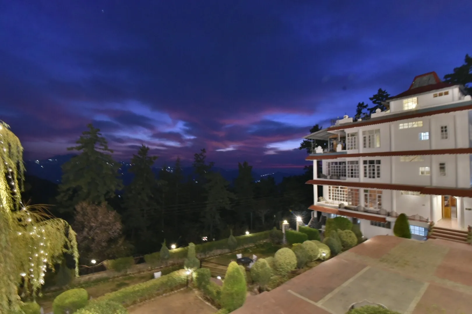 DLS Hillcrest Resort Outdoors
