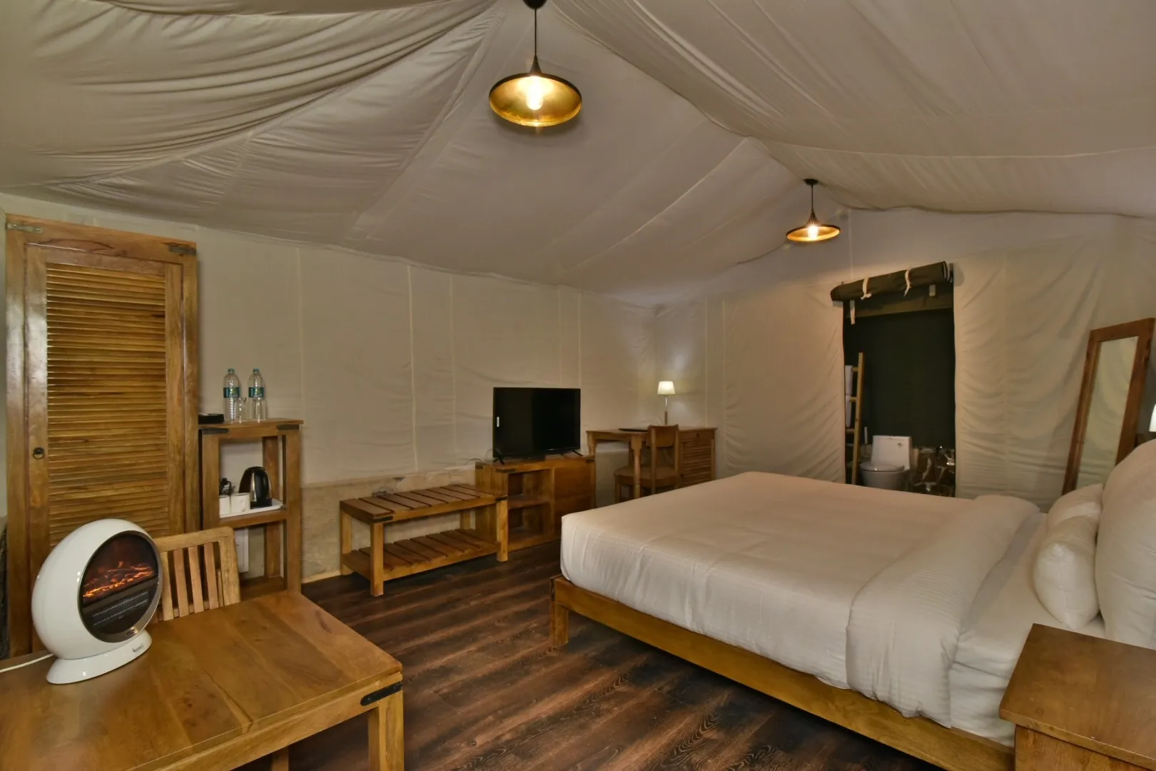 DLS Hillcrest Resort Room
