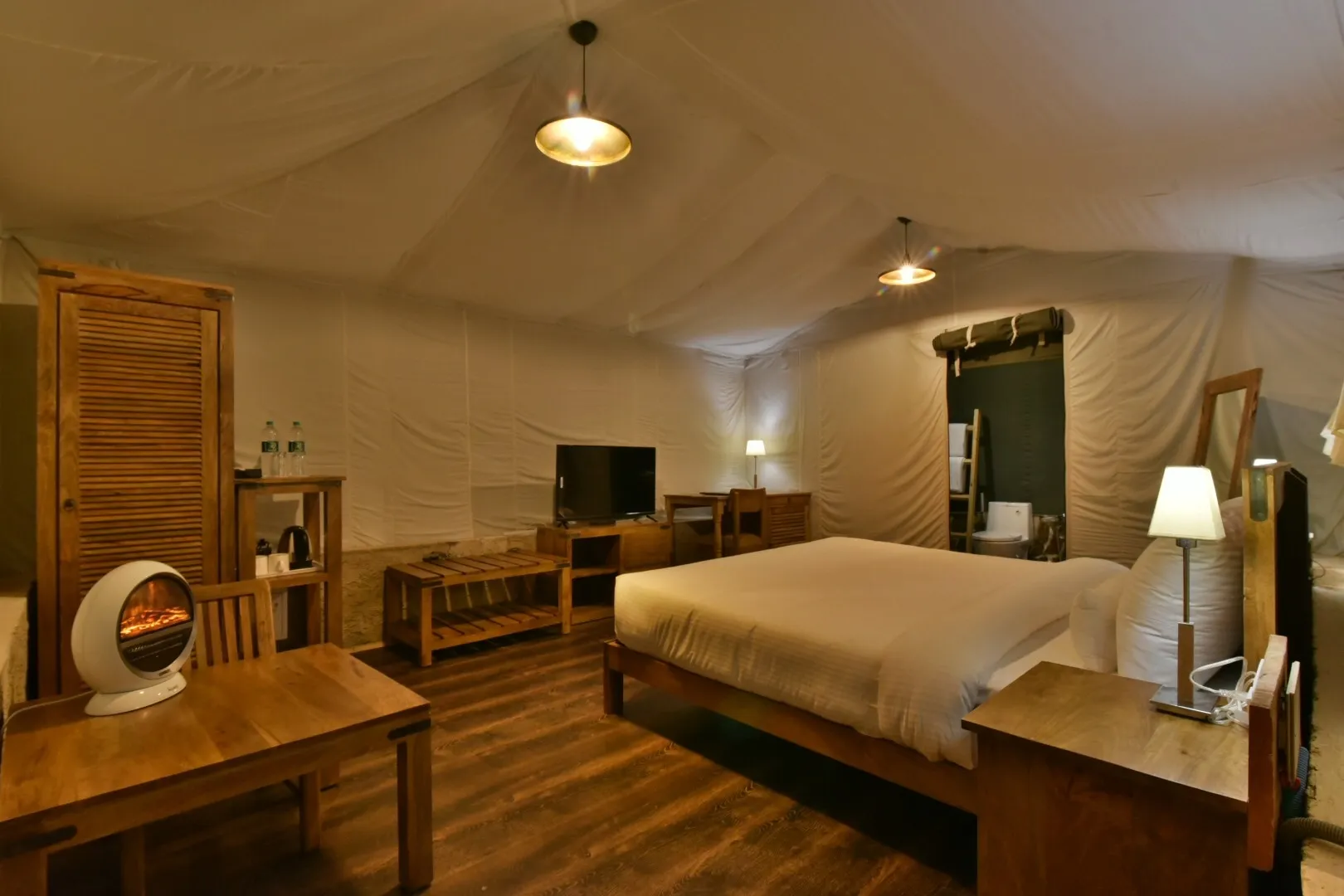DLS Hillcrest Resort Room