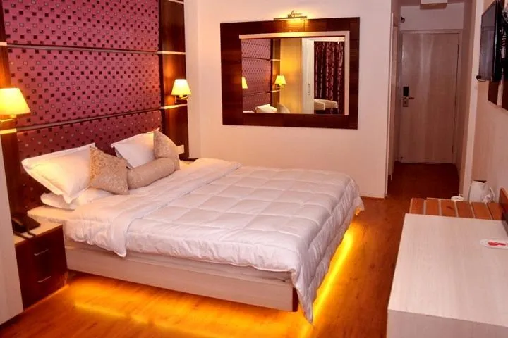 DLS Hillcrest Resort Room