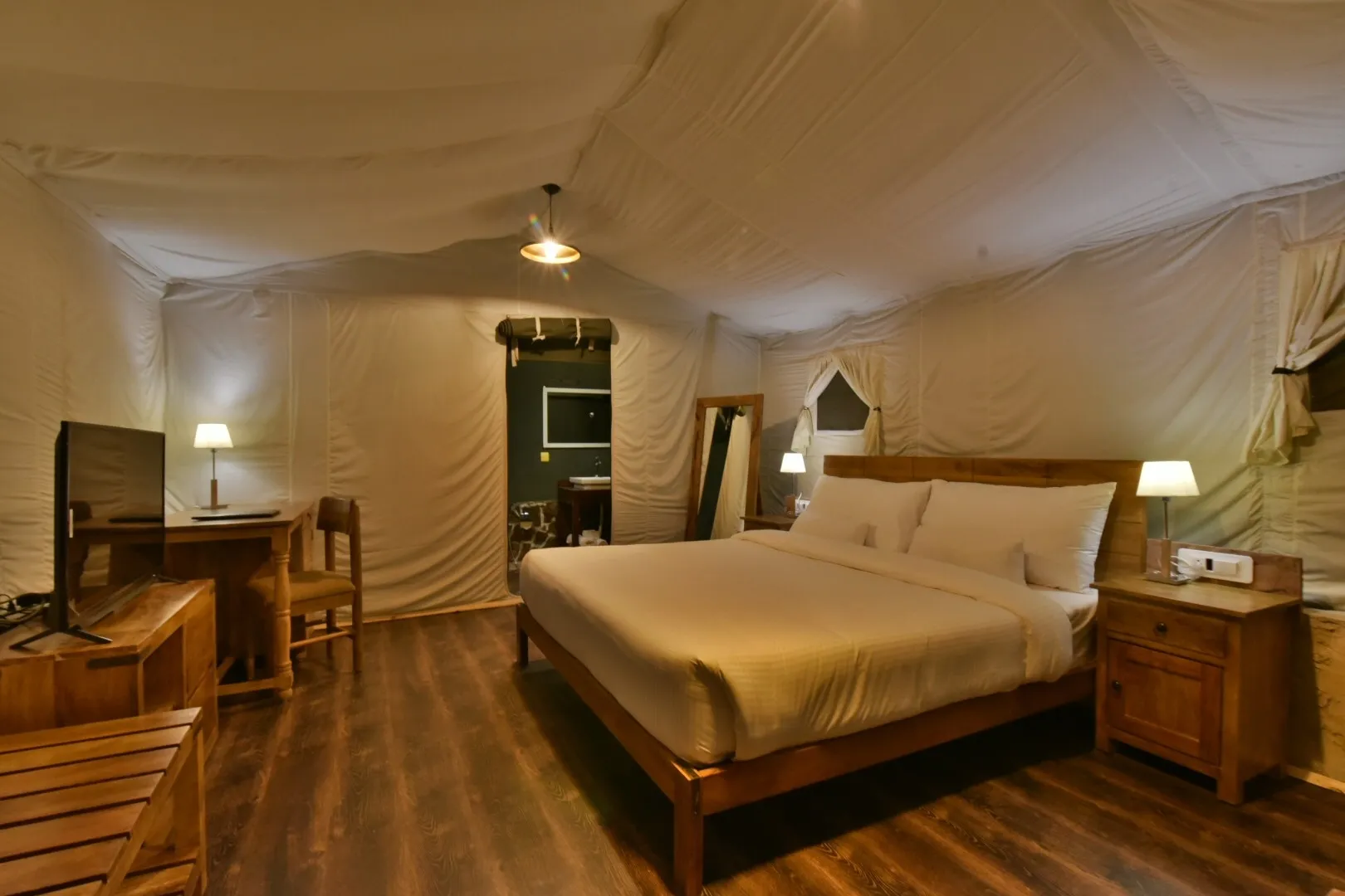 DLS Hillcrest Resort Room