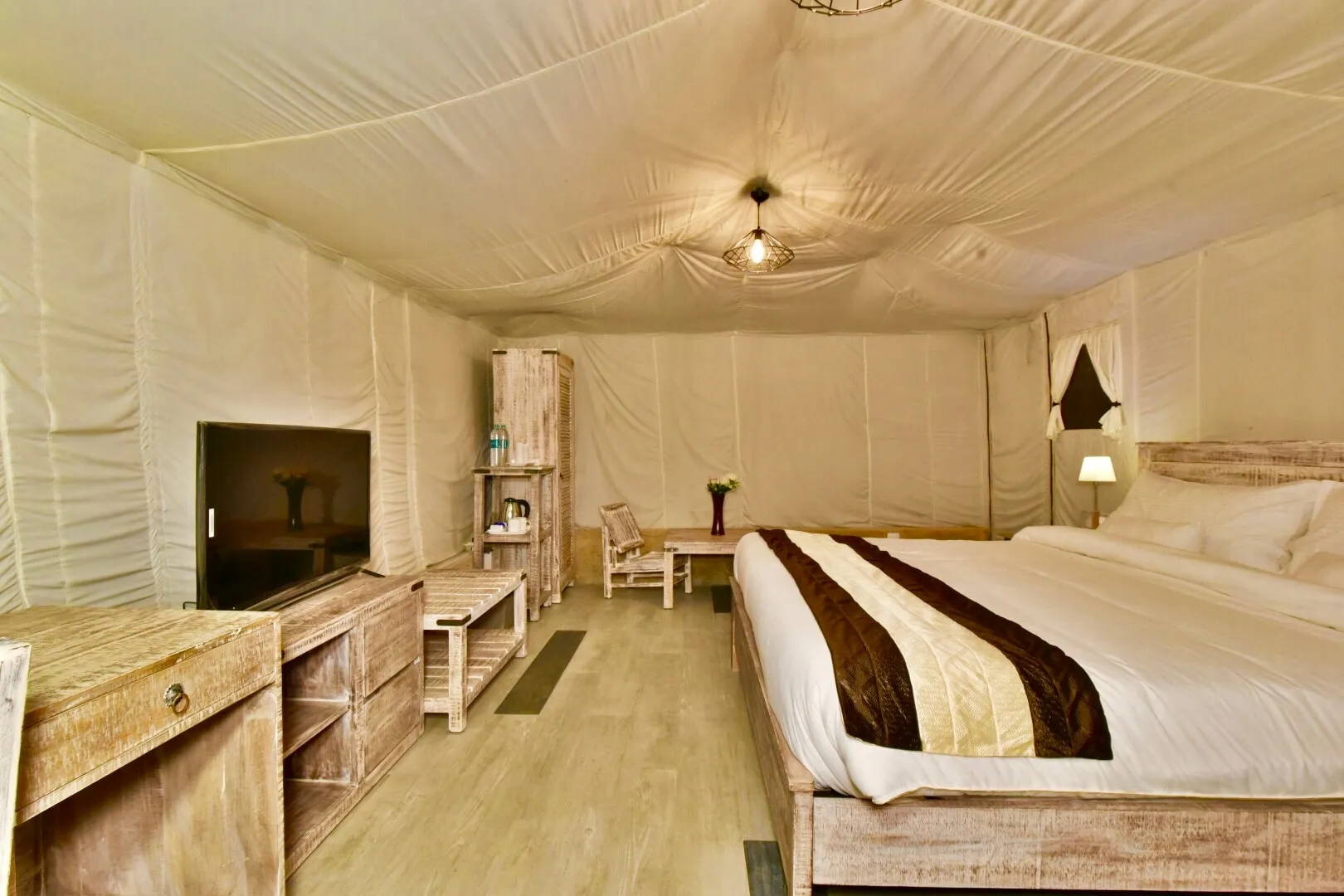 DLS Hillcrest Resort Room