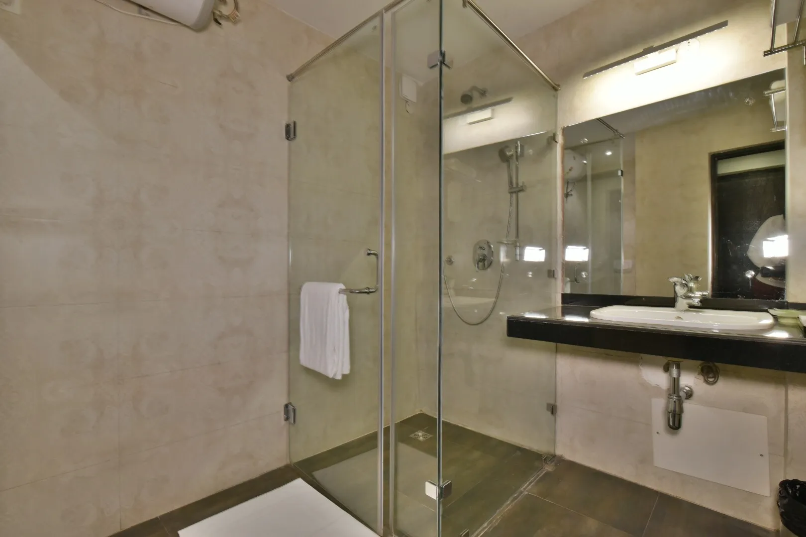 DLS Hillcrest Resort Room