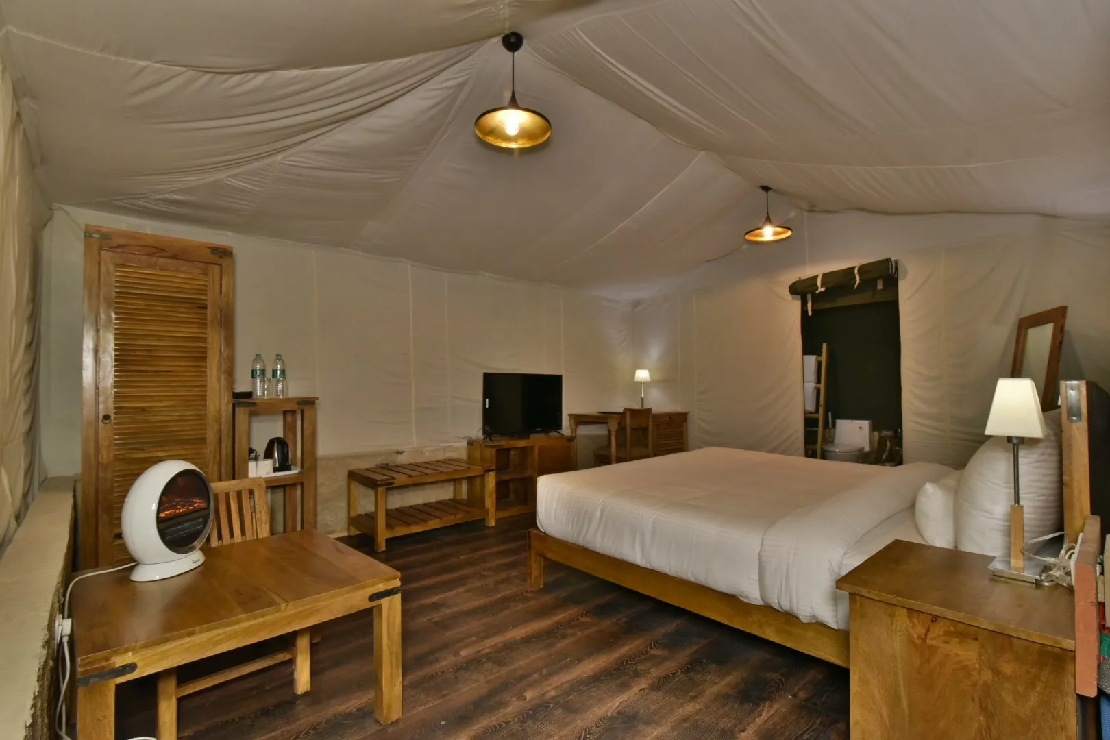 DLS Hillcrest Resort Room