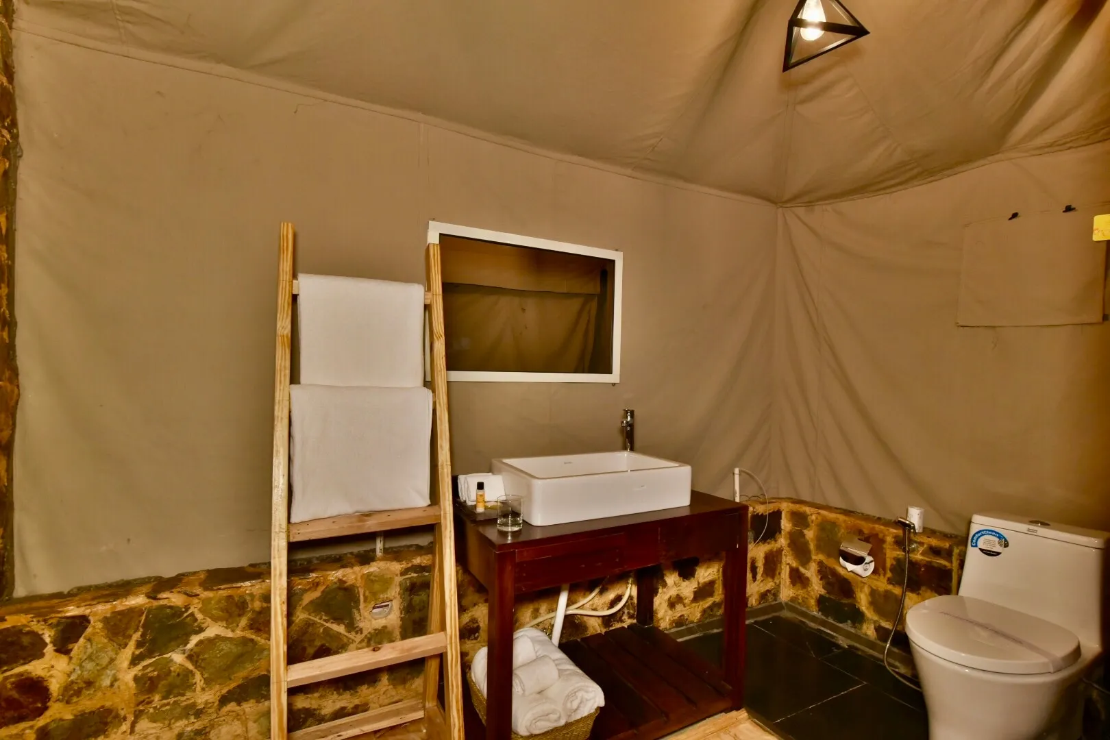 DLS Hillcrest Resort Washroom
