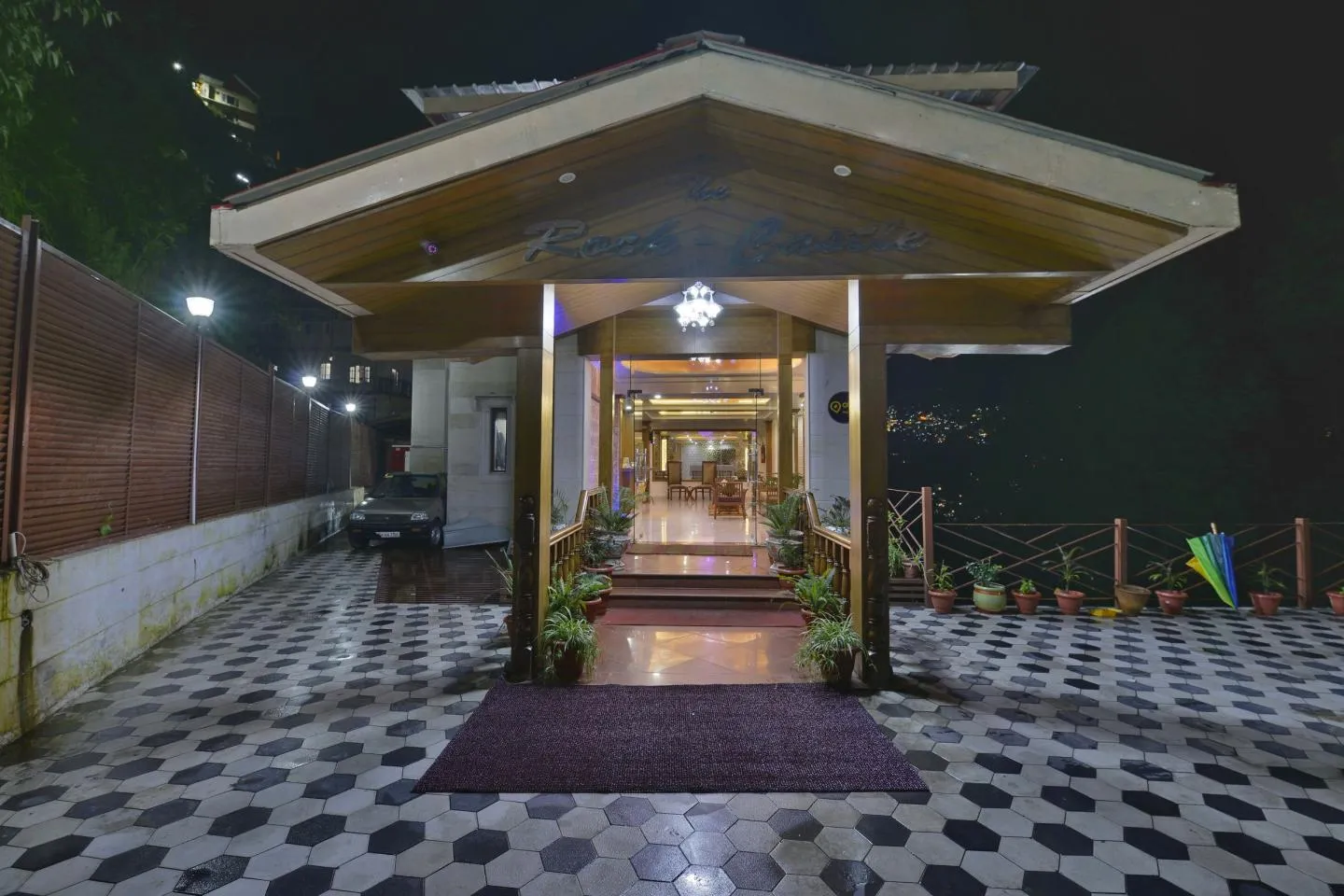 DLS Rock Castle Entrance