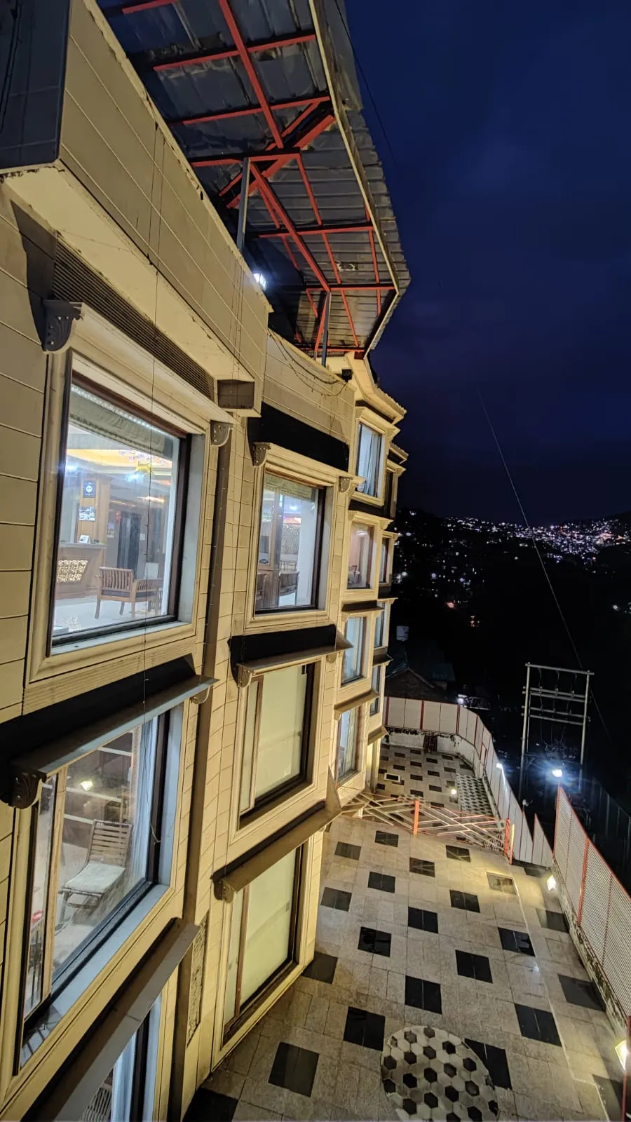 DLS Rock Castle Facade