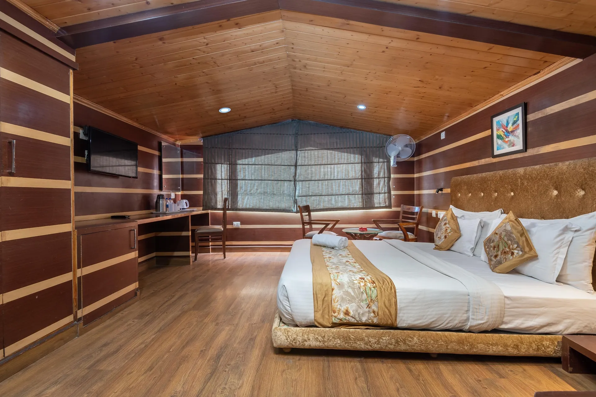 DLS Rock Castle Room