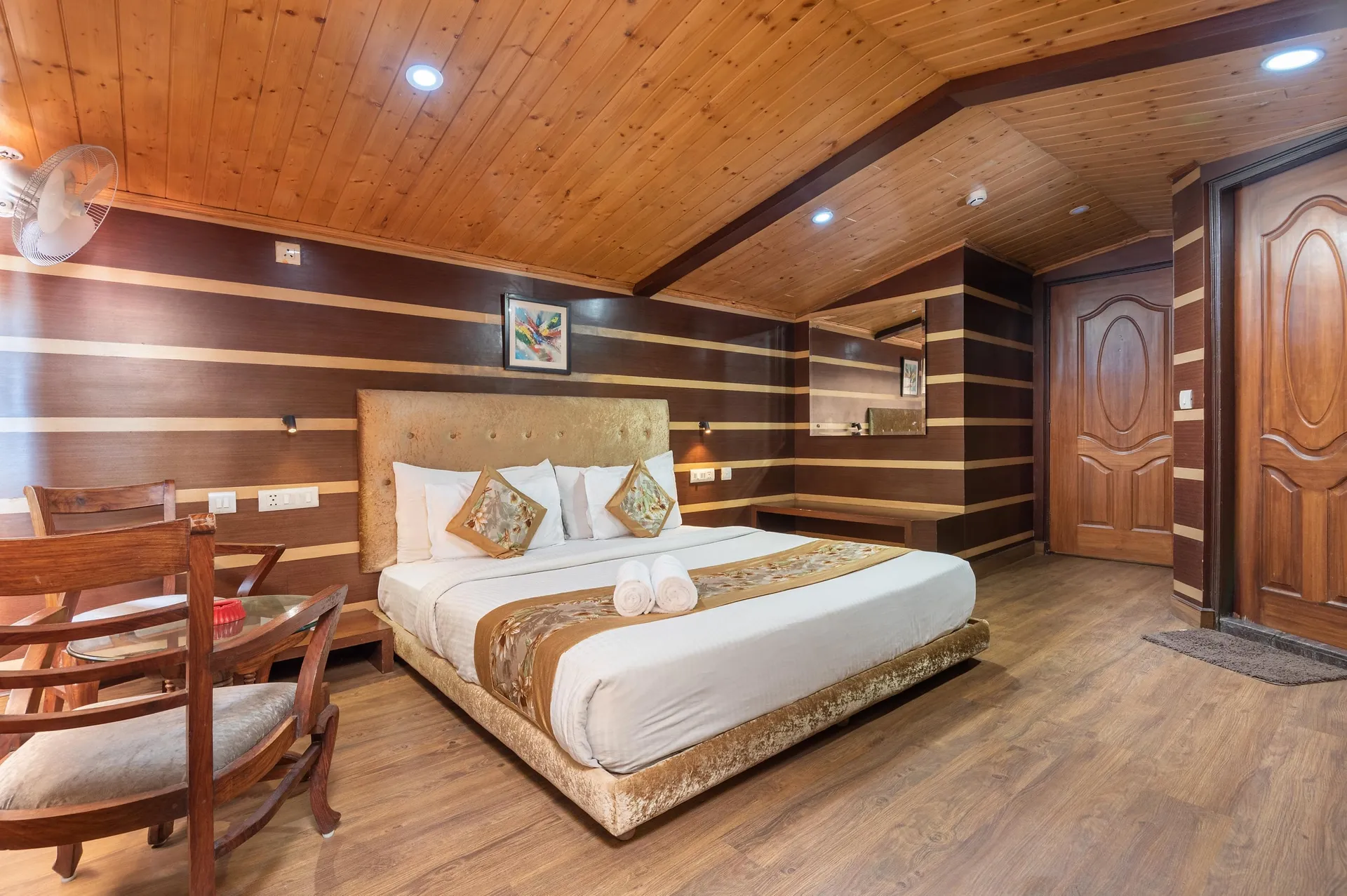 DLS Rock Castle Room