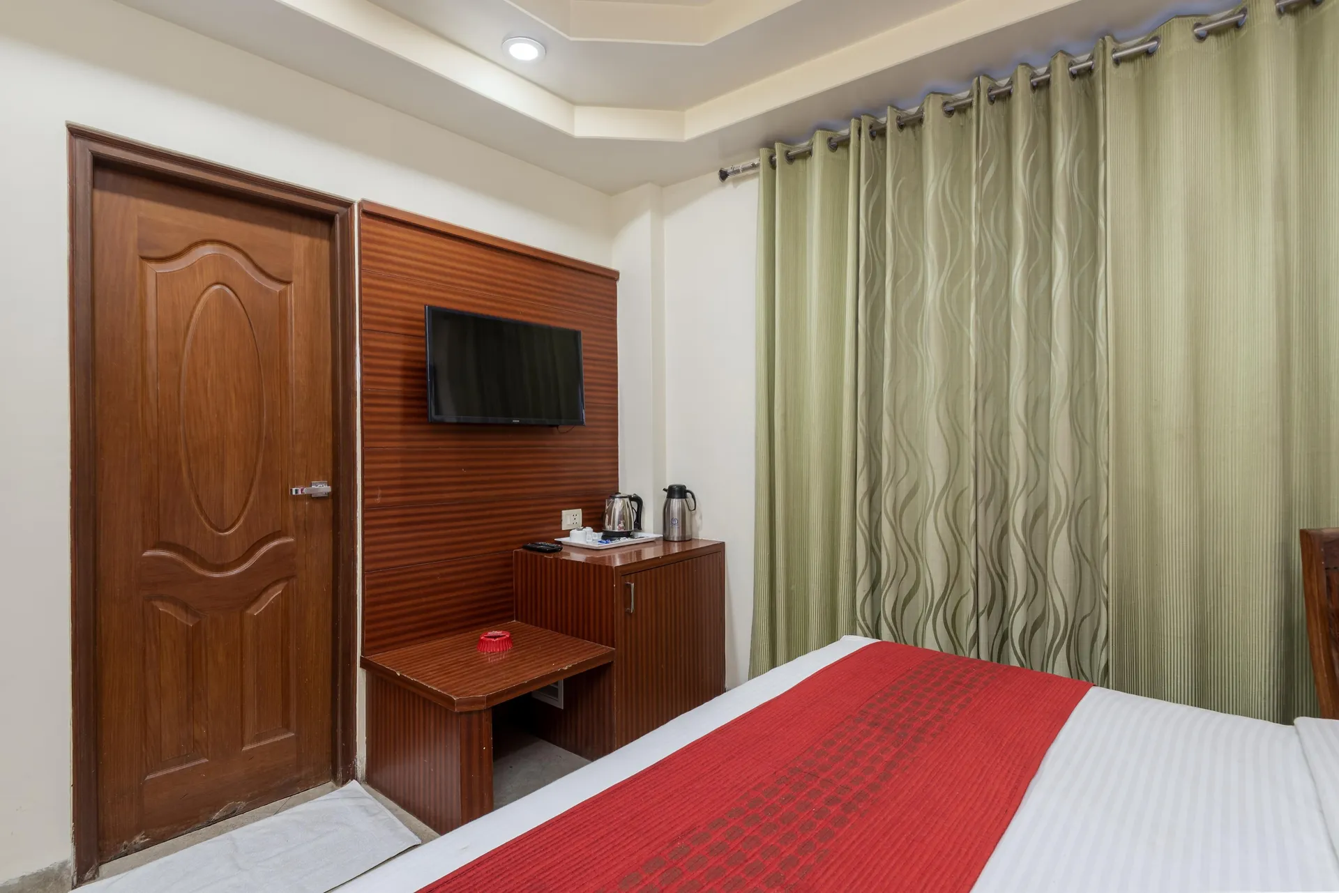DLS Rock Castle Room