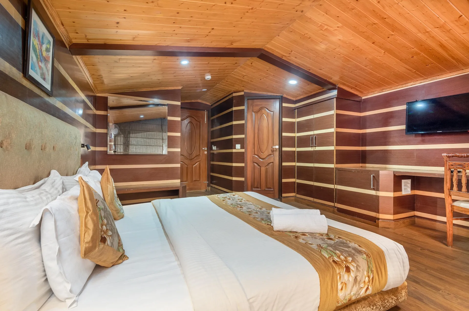 DLS Rock Castle Room