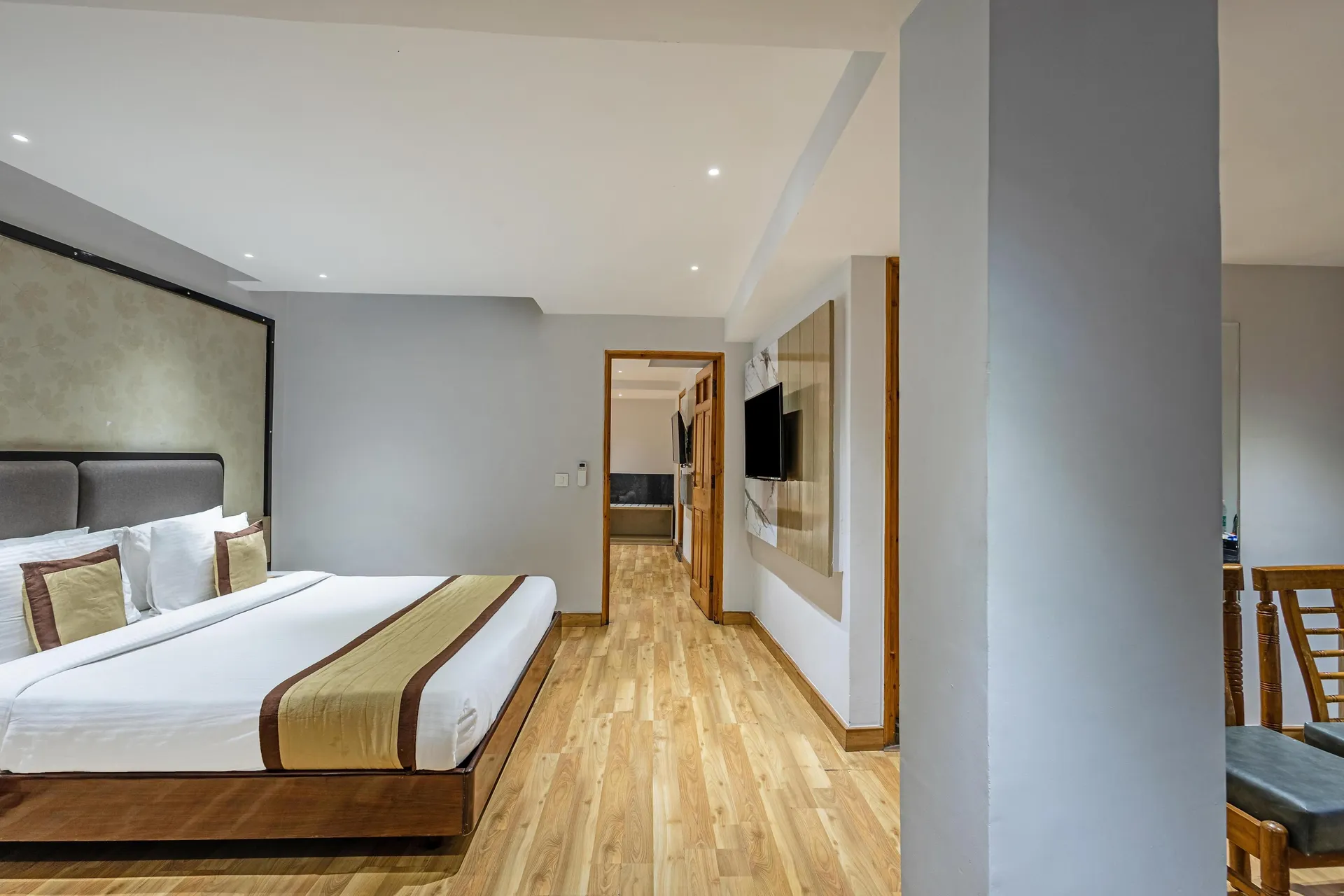 Sterling Legacy Shimla Room