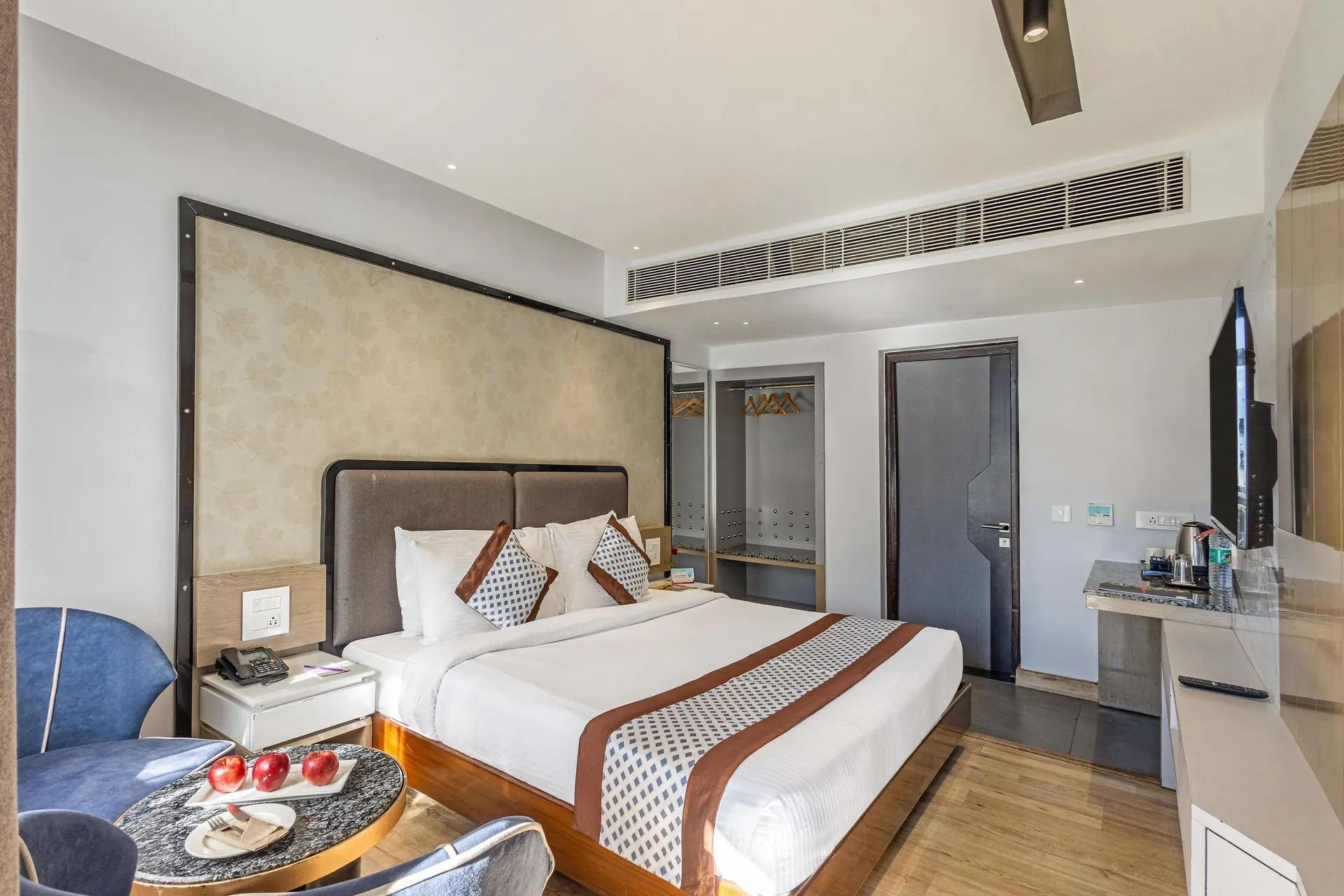 Sterling Legacy Shimla Room