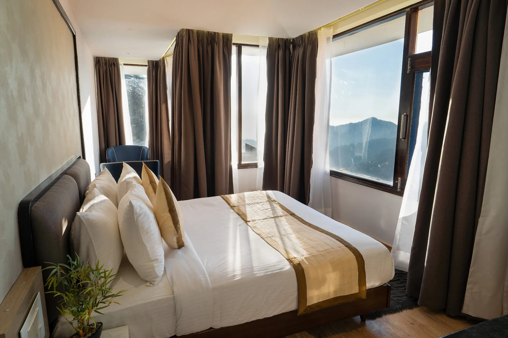Sterling Legacy Shimla Room