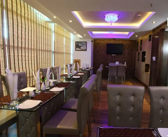 Hotel Tigers Roare Restaurant