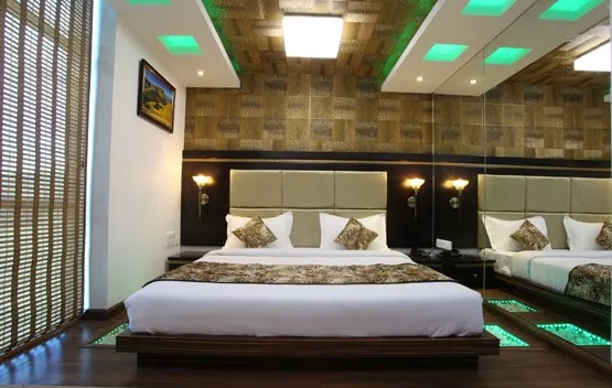 Hotel Tigers Roare Room
