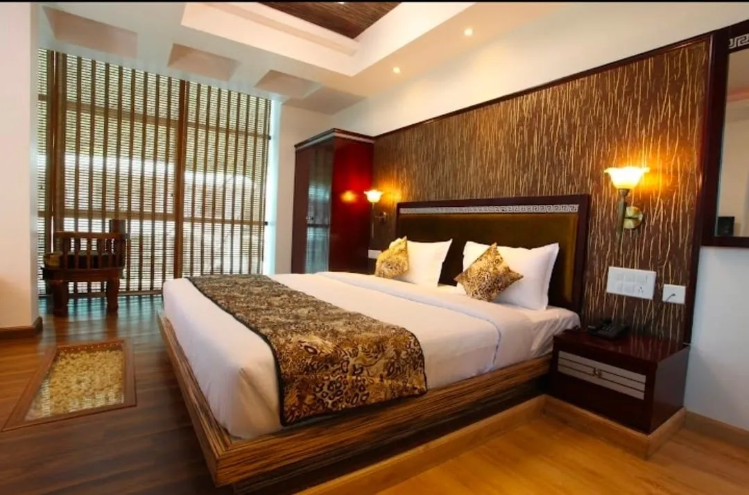 Hotel Tigers Roare Room