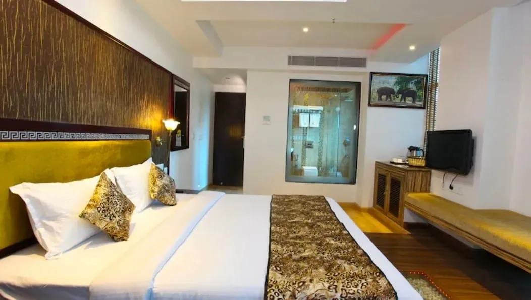 Hotel Tigers Roare Room