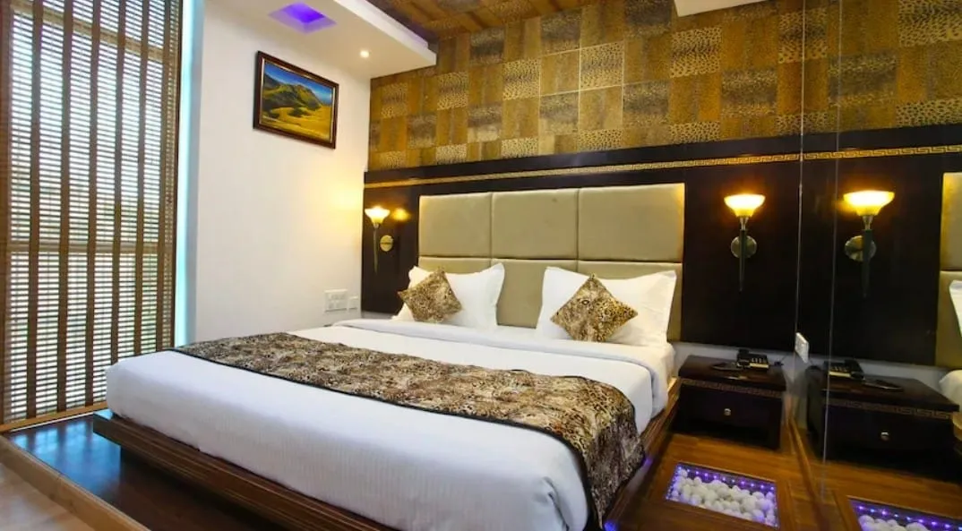 Hotel Tigers Roare Room