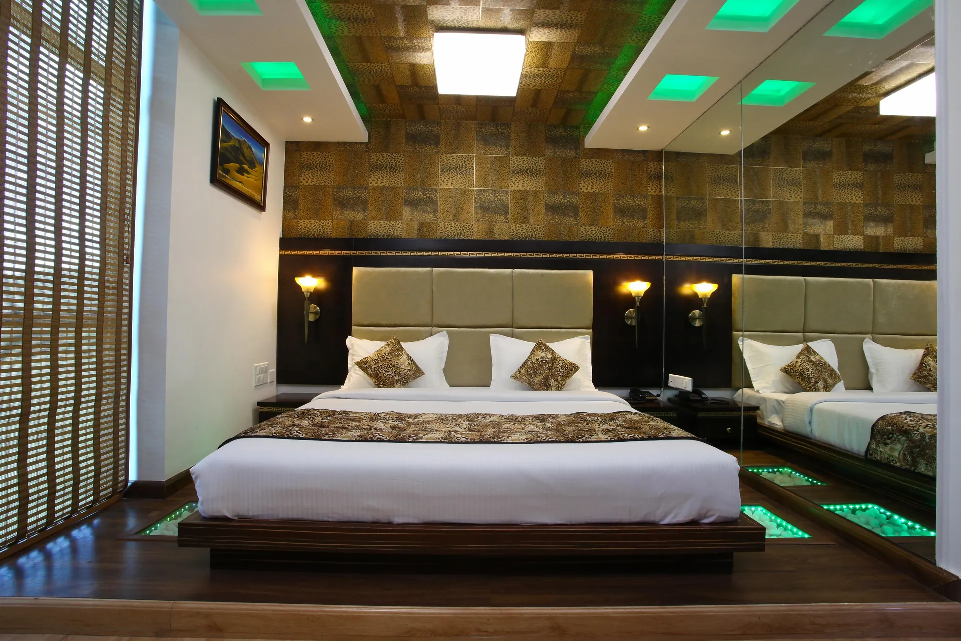 Hotel Tigers Roare Room