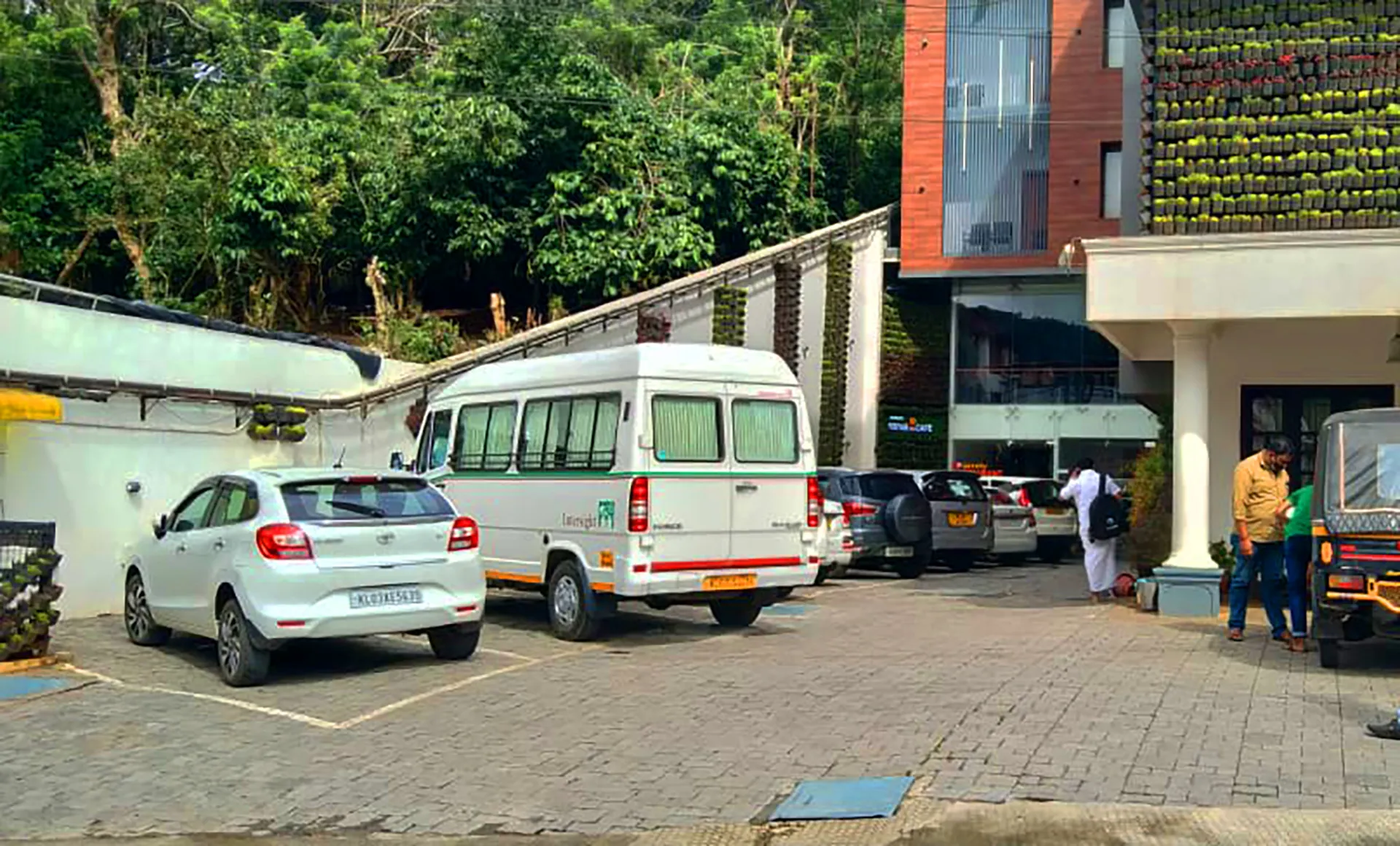 Wild Saga Parking