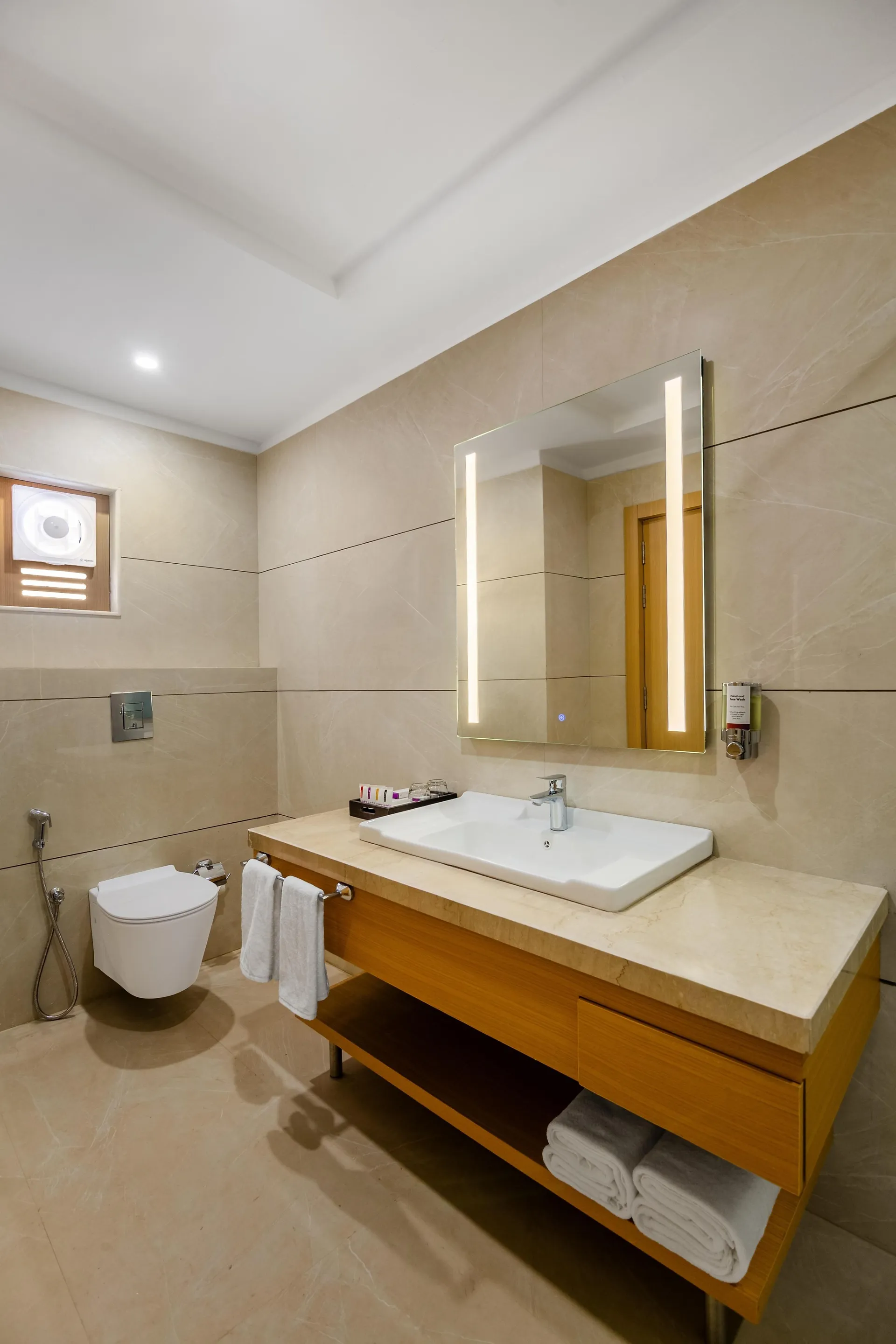 Sterling Aravalli Udaipur Room