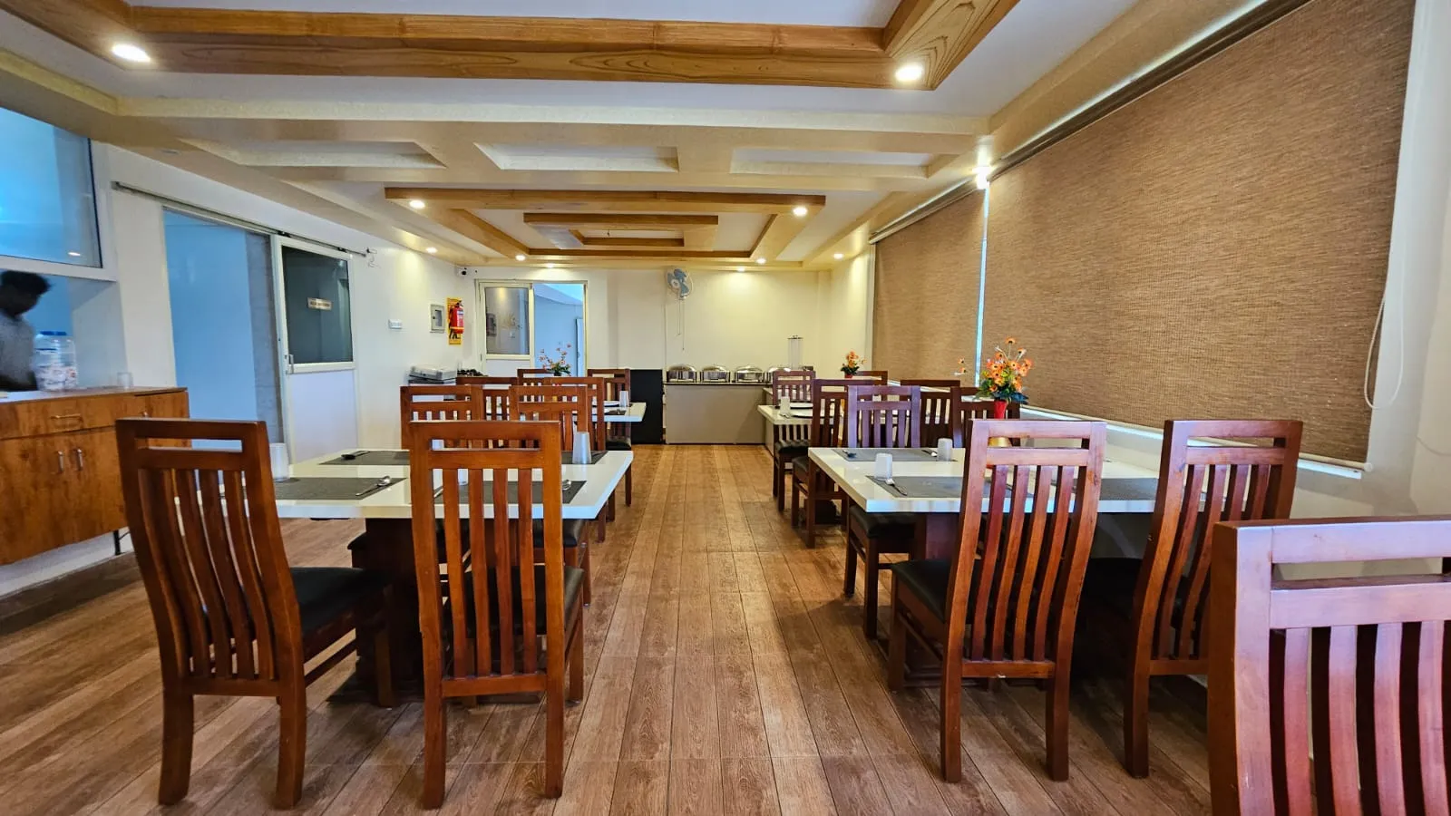 iHotels Yercaud. Restaurant