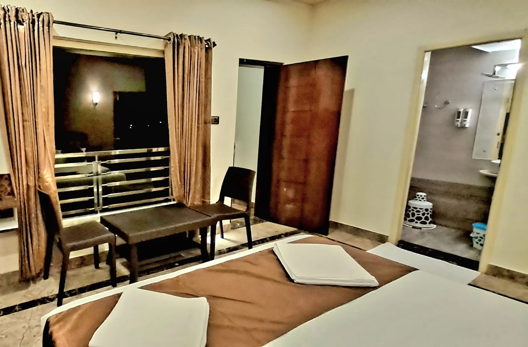 iHotels Yercaud. Room