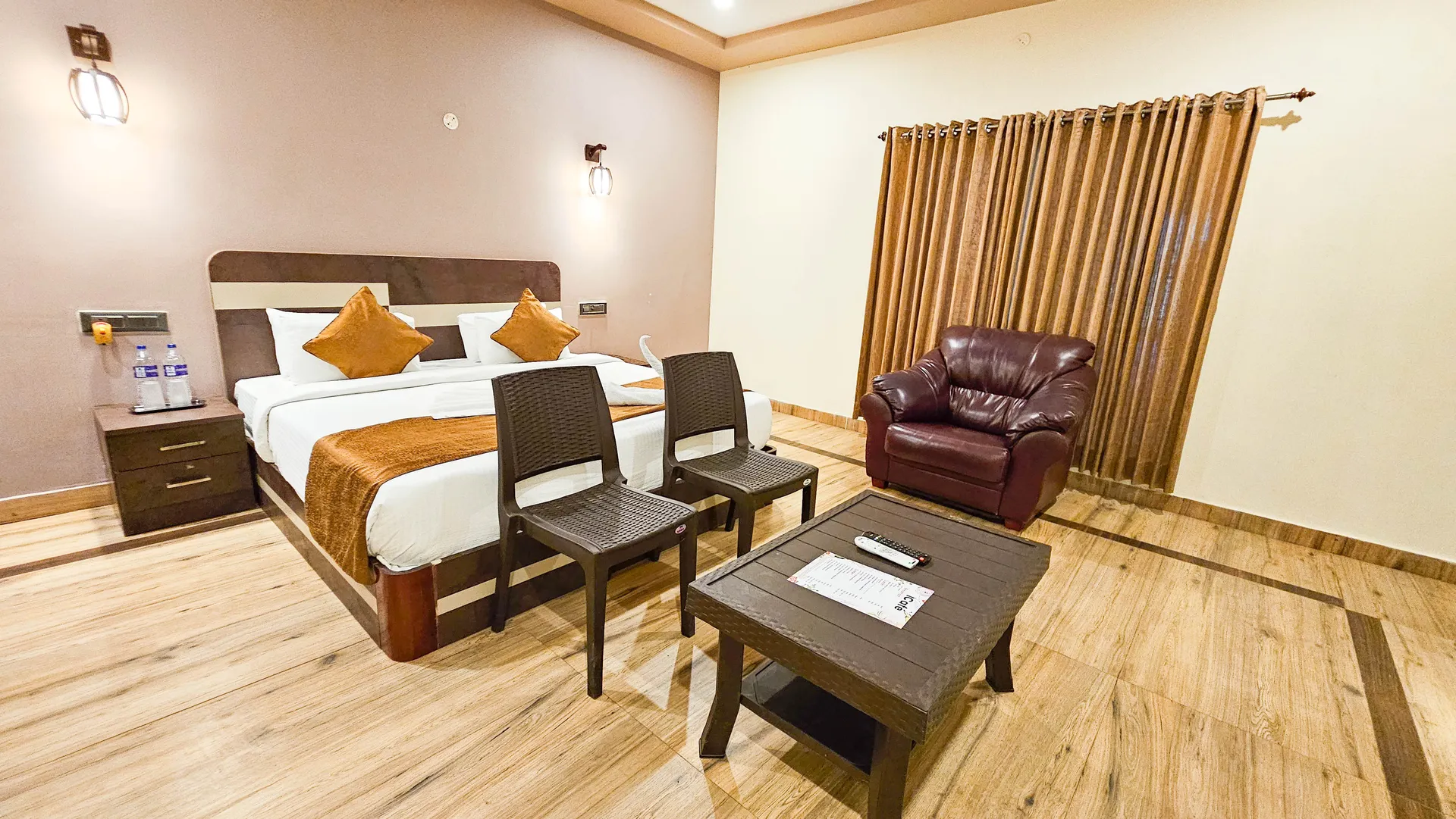 iHotels Yercaud. Room
