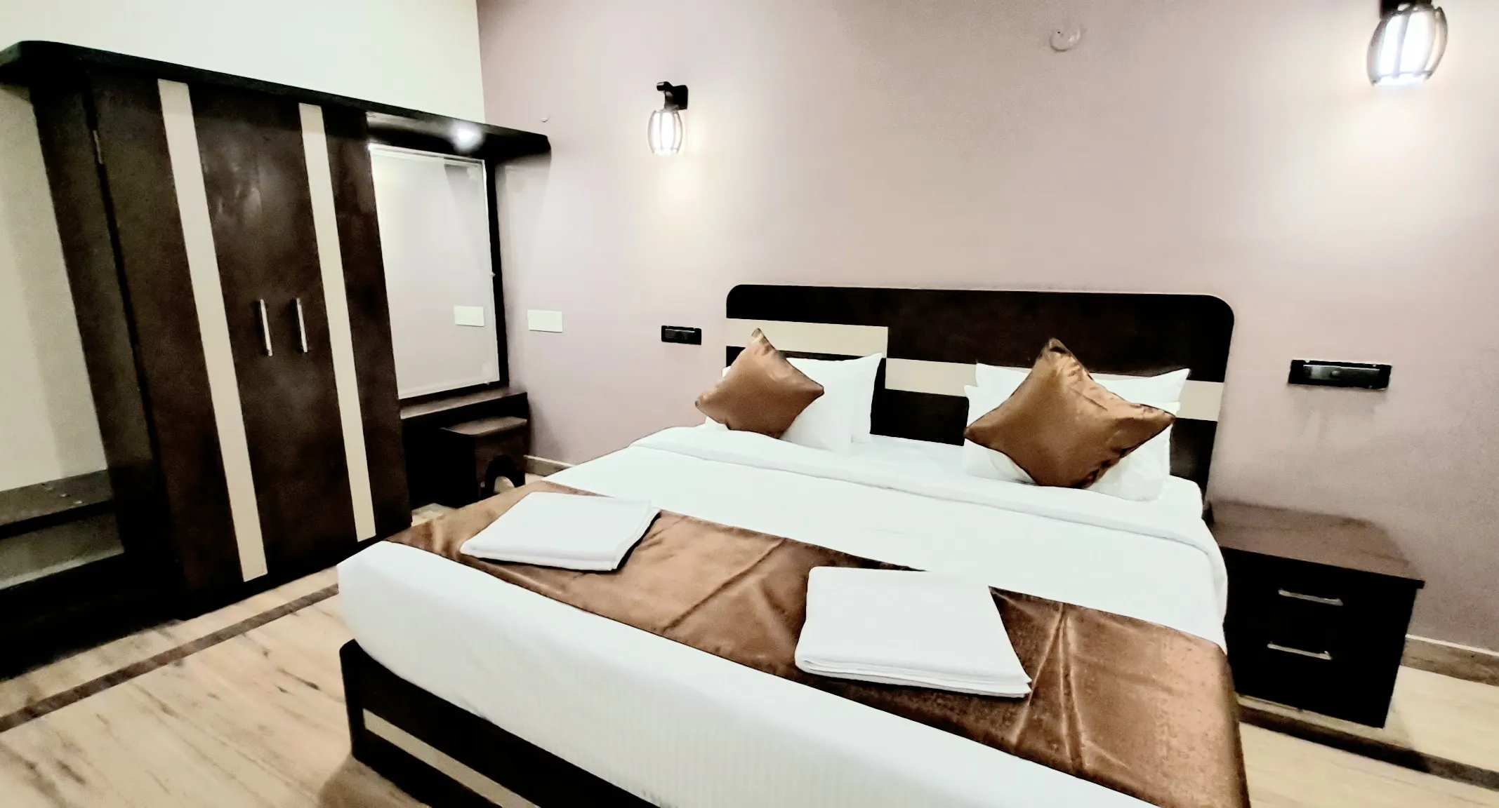 iHotels Yercaud. Room
