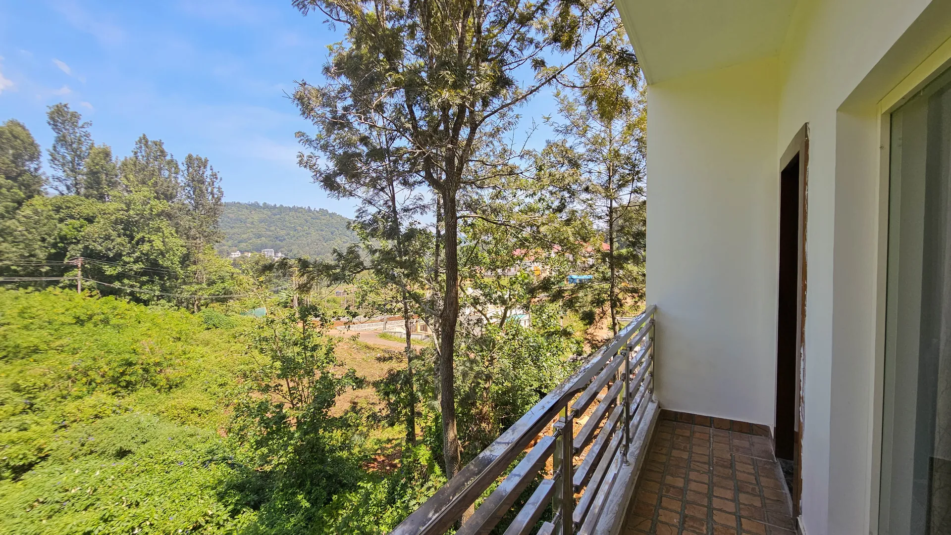 iHotels Yercaud. Room