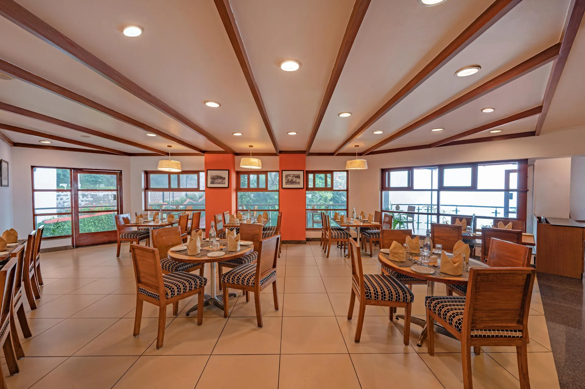 Sterling Yercaud Restaurant
