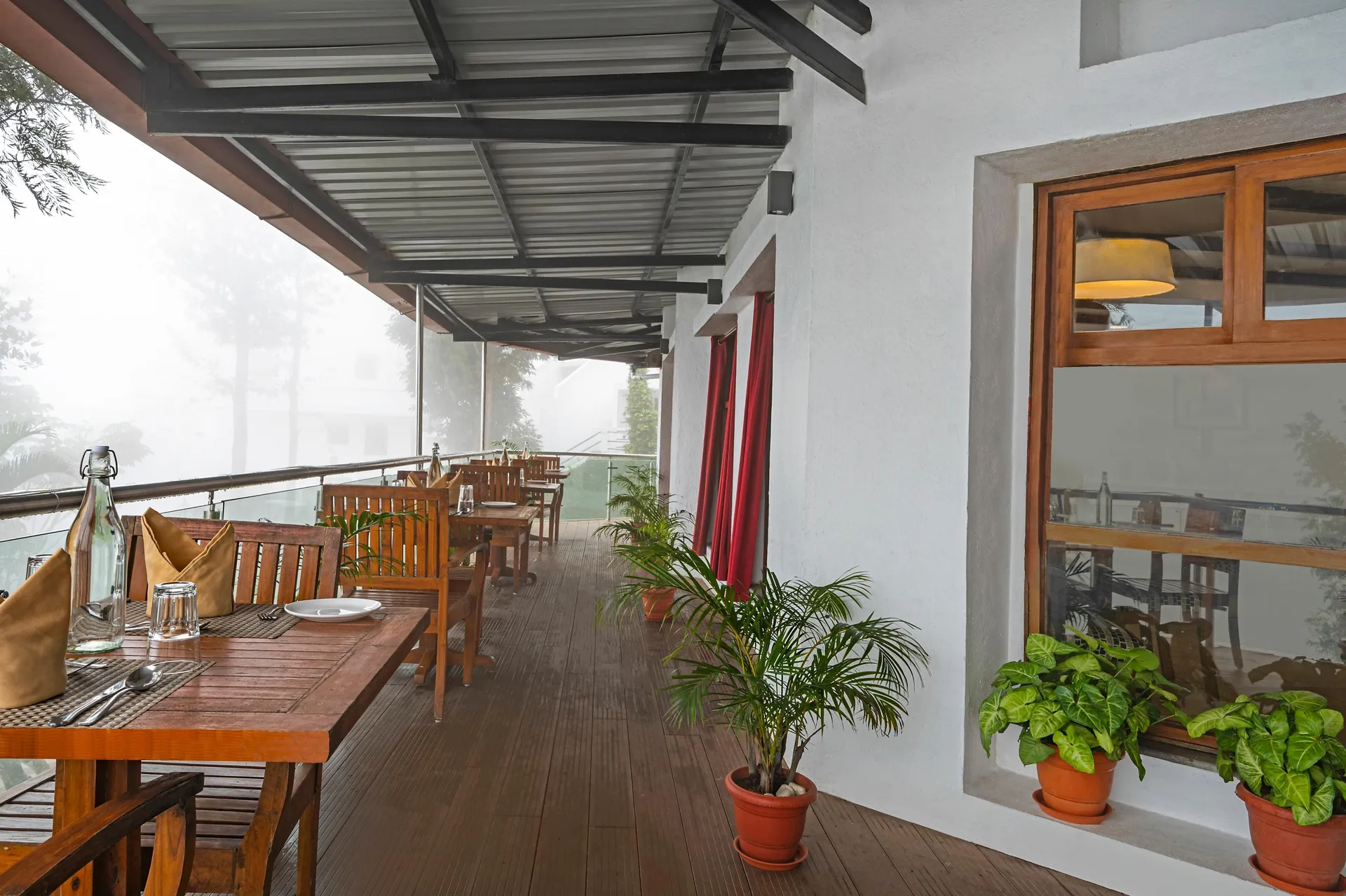 Sterling Yercaud Restaurant