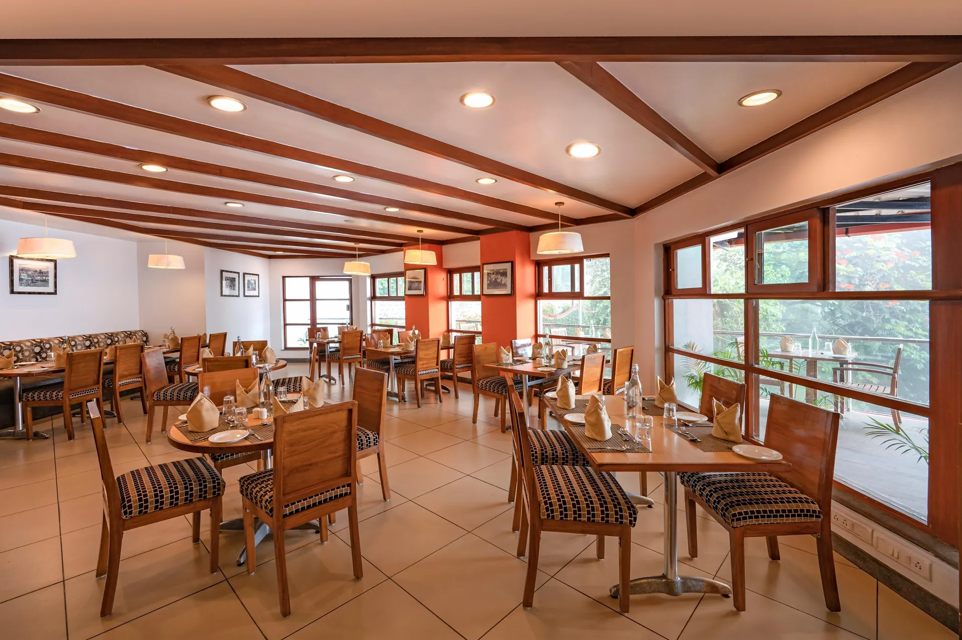 Sterling Yercaud Restaurant