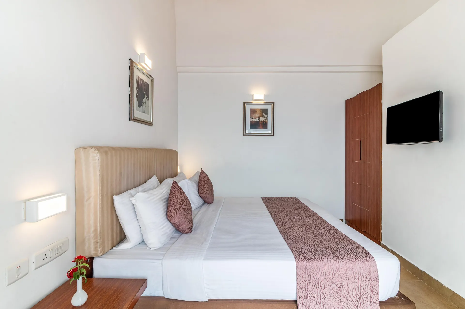 Sterling Yercaud Room