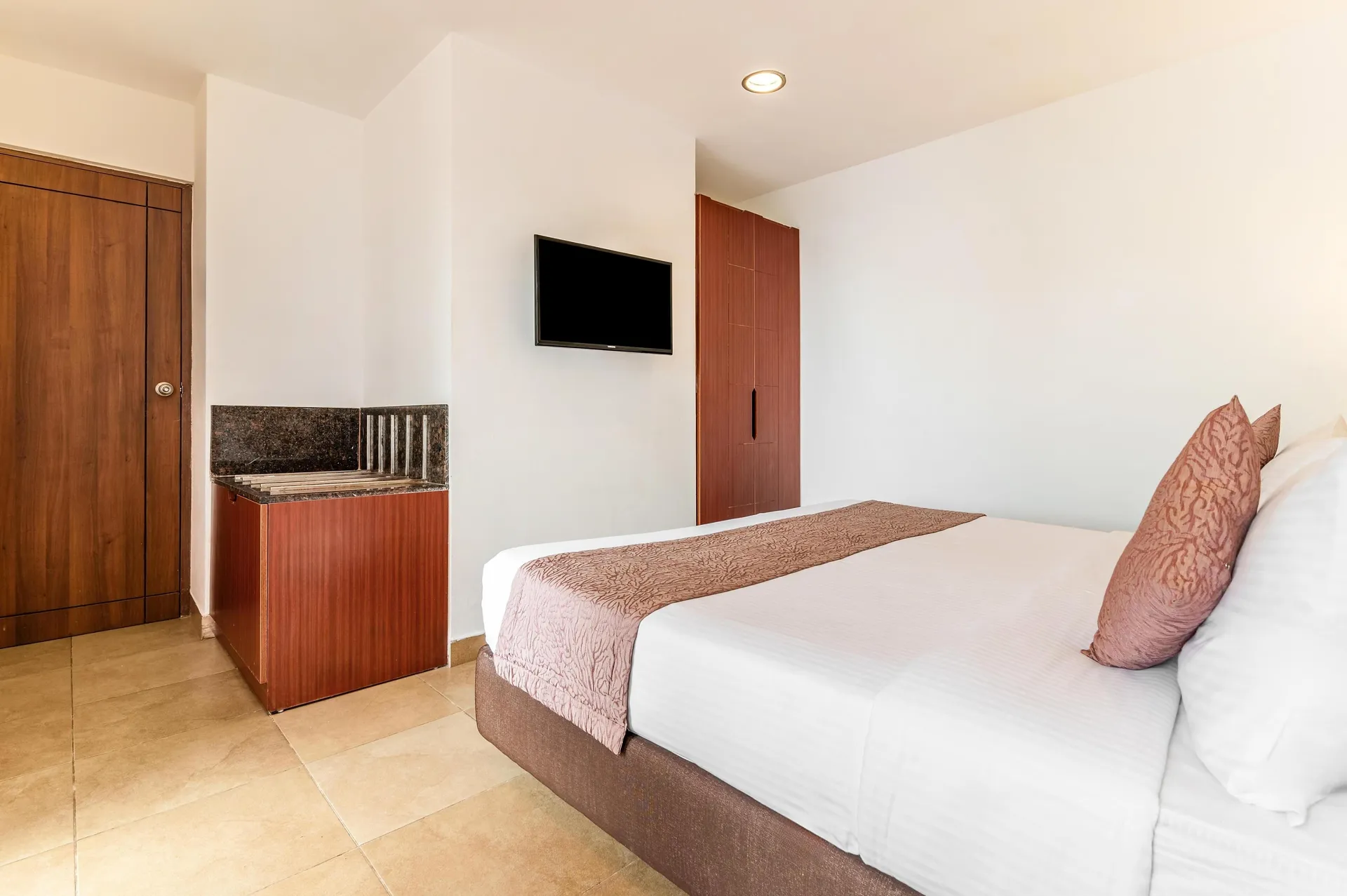 Sterling Yercaud Room