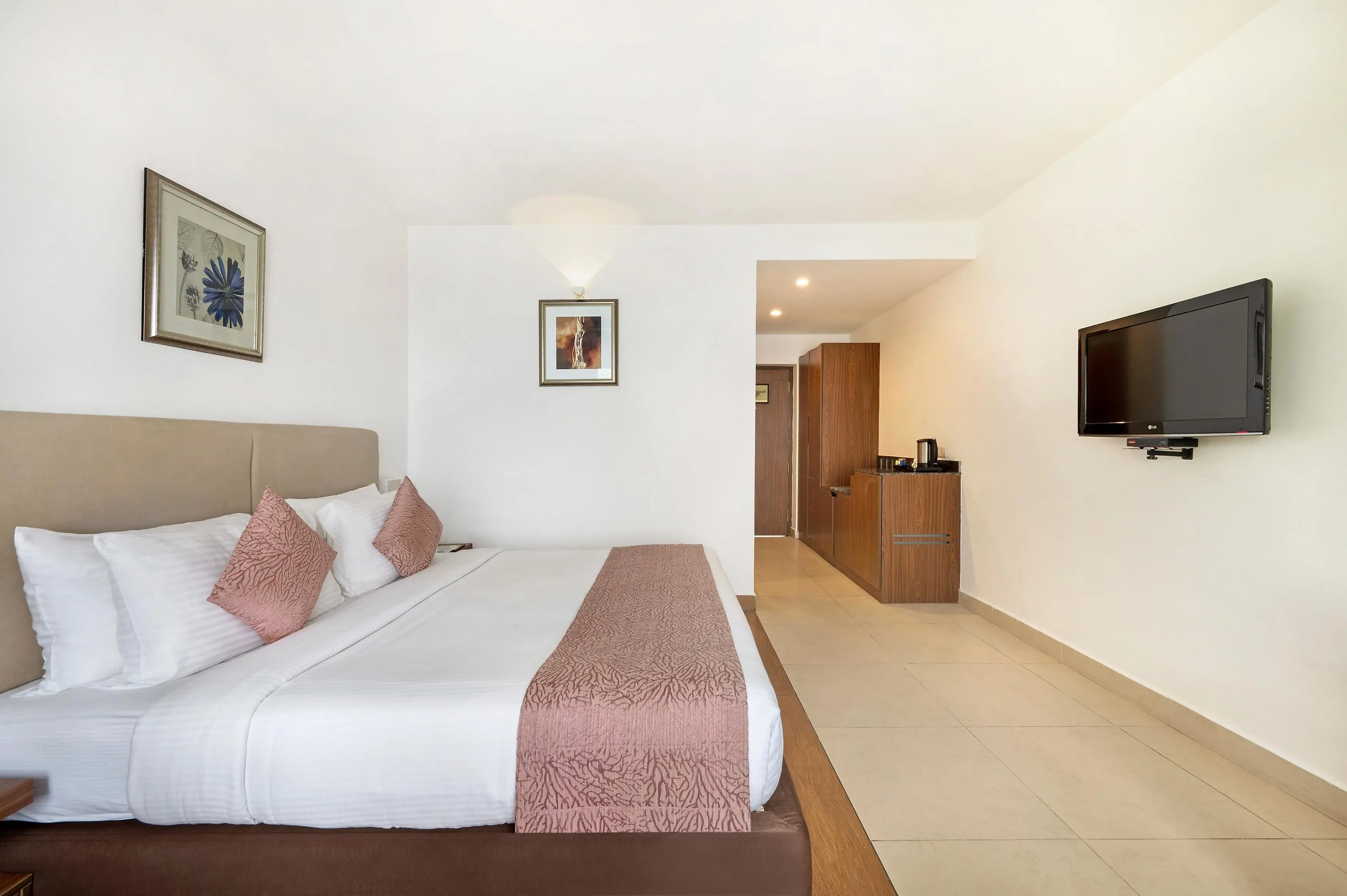 Sterling Yercaud Room