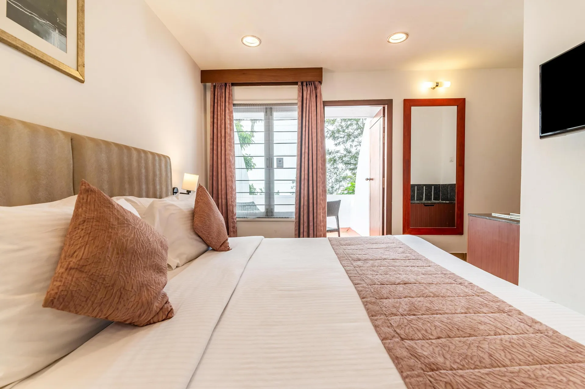Sterling Yercaud Room