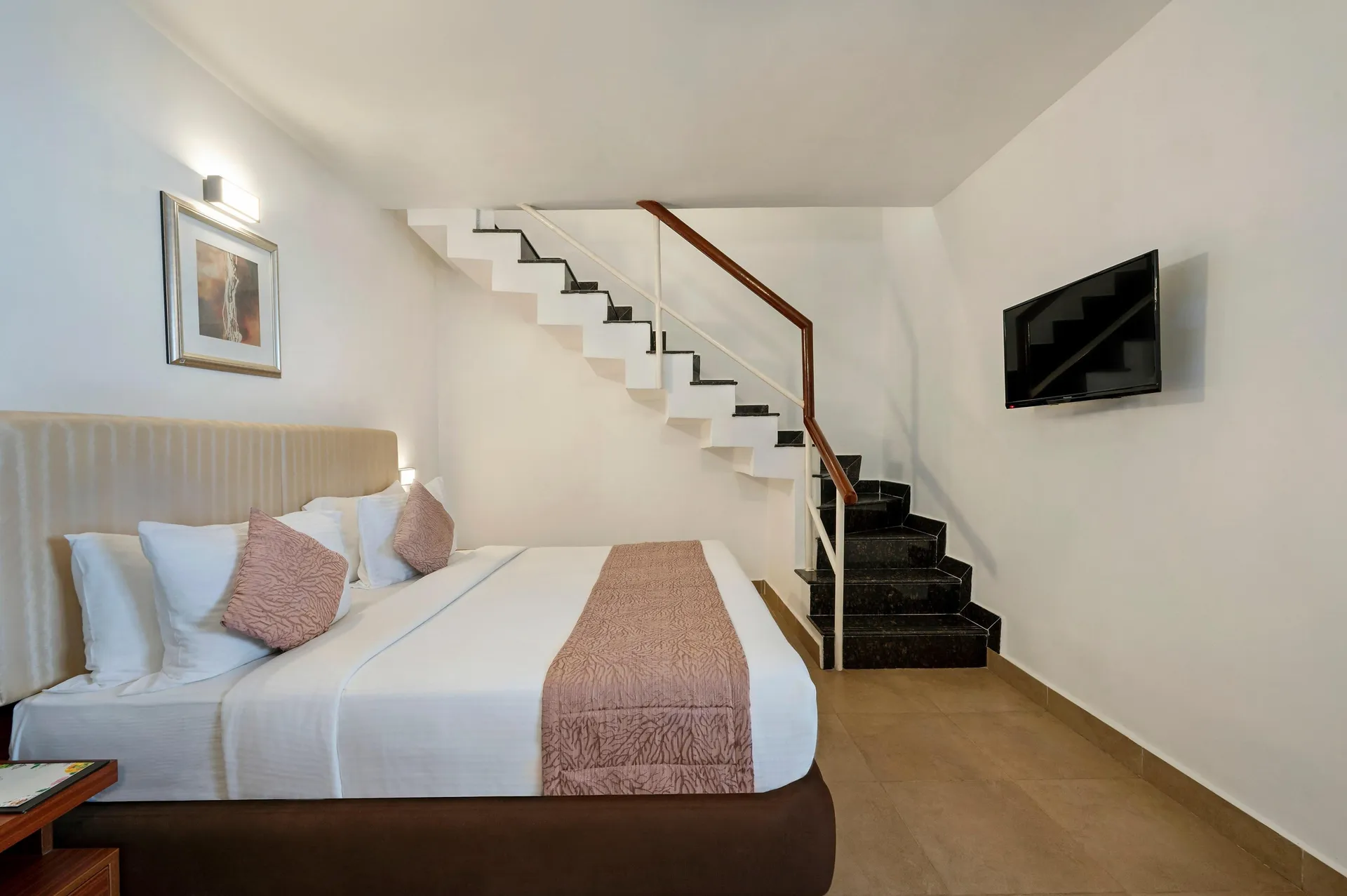 Sterling Yercaud Room