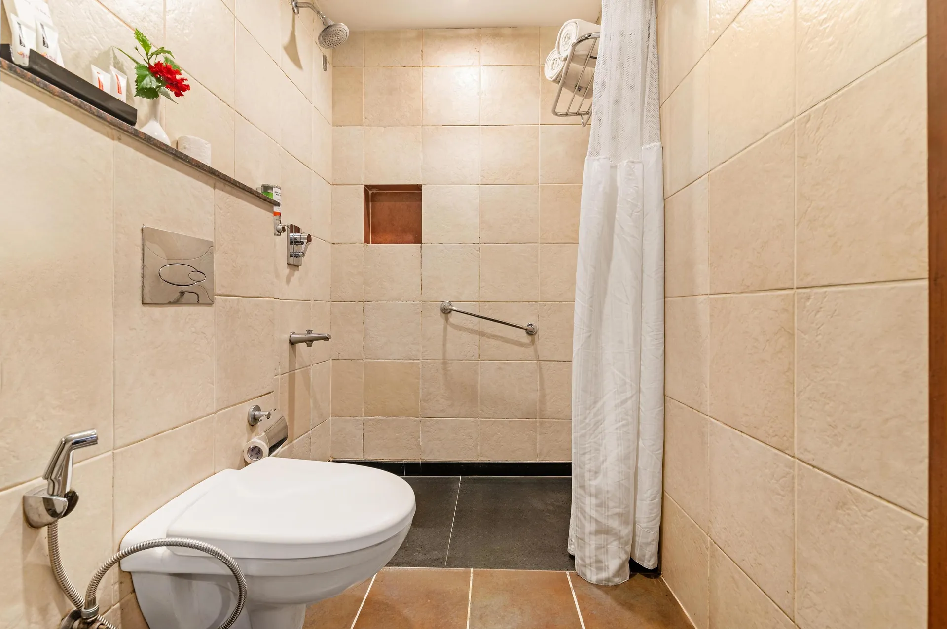 Sterling Yercaud Room