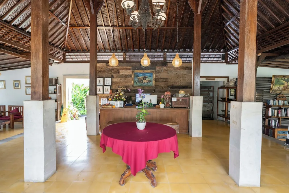 Alam Puisi Villa Dining