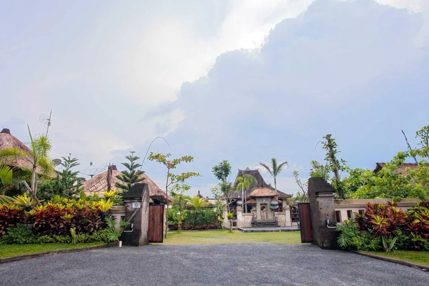 Alam Puisi Villa Facade