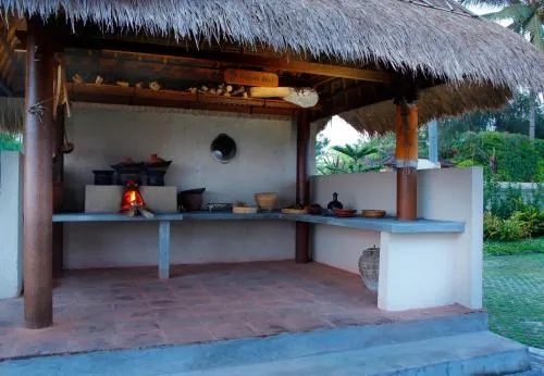 Alam Puisi Villa Kitchen