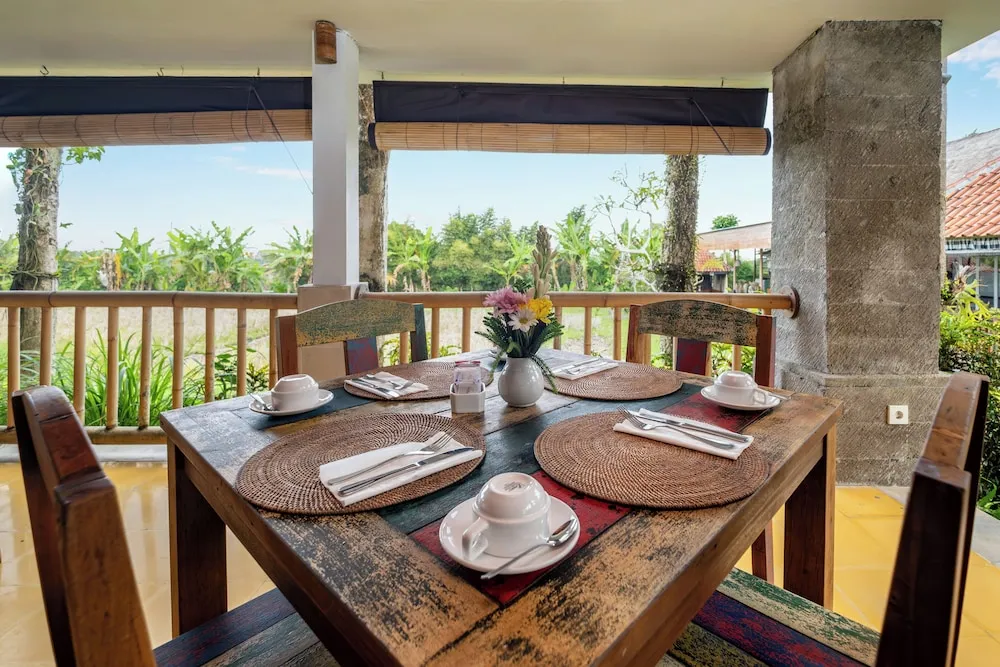 Alam Puisi Villa Outdoors