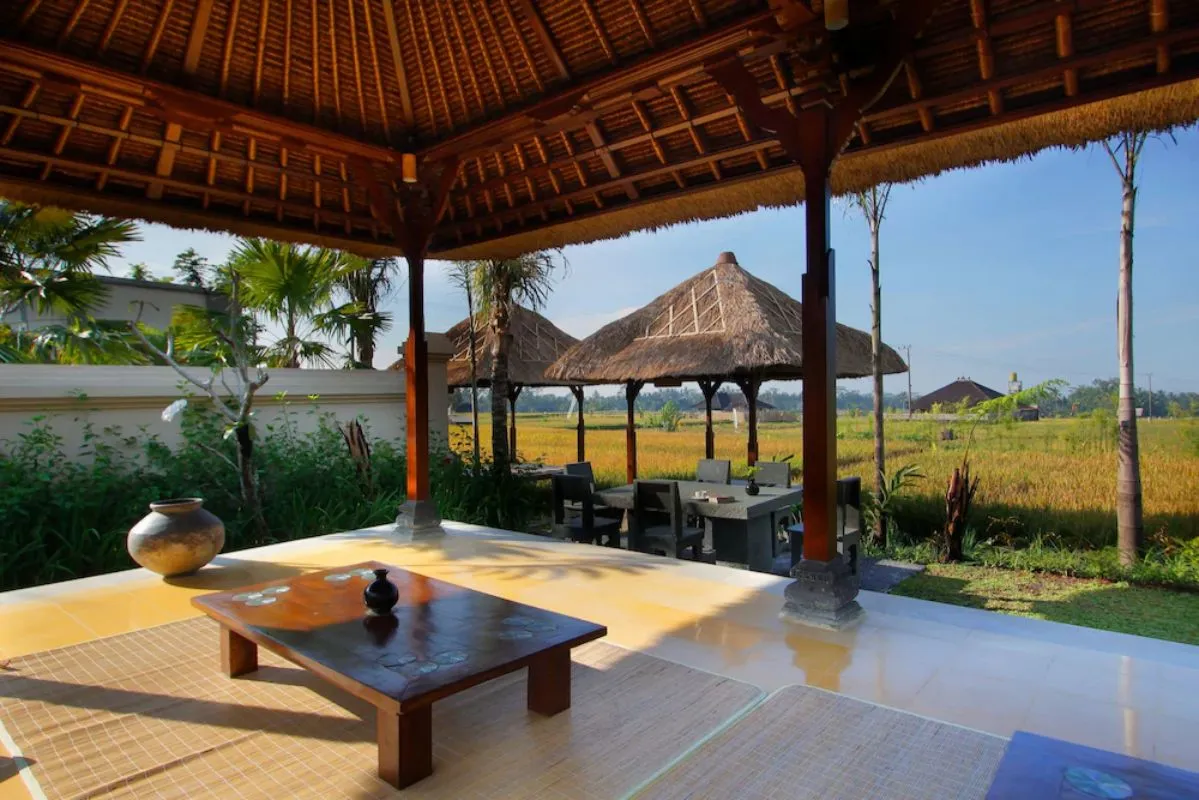 Alam Puisi Villa Outdoors
