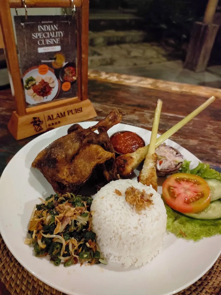 Alam Puisi Villa Restaurant