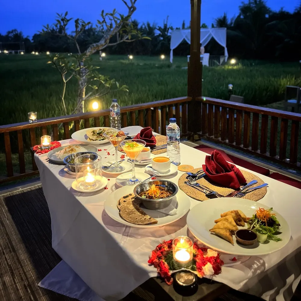 Alam Puisi Villa Restaurant