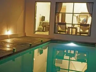 Alam Puisi Villa Swimming Pool