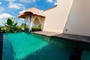 Alam Puisi Villa Swimming Pool