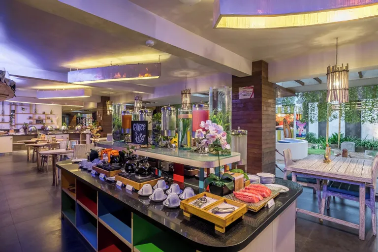 Bliss Surfer Hotel Legian Others